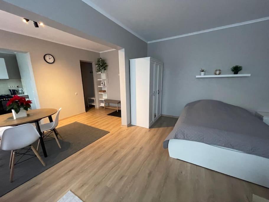 Cozy Apartment Close To Riga Airport Экстерьер фото
